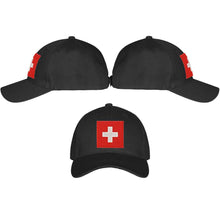 Lade das Bild in den Galerie-Viewer, Baseball Cap Schwarz mit Schweizerkreuz
