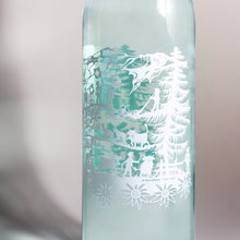 Load image into Gallery viewer, Glass drinking bottle Swiss Tradition
