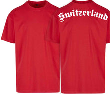 Carica l&#39;immagine nel visualizzatore di Gallery, Spezial Oversize T-Shirt Rot mit Text Switzerland
