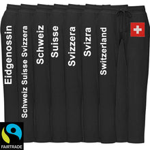 Charger l&#39;image dans la galerie, Trainerhose Black Edition Bio &amp; Fairtrade mit Schweizerkreuz und Text
